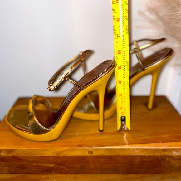 VINTAGE GOLD BAMBOO CASADEI HIGH HEELS SZ 9 - Picture 5 of 10